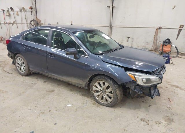 2016 SUBARU Legacy