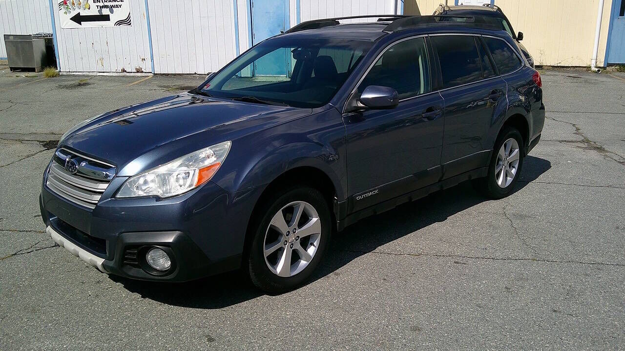 2013 SUBARU Outback