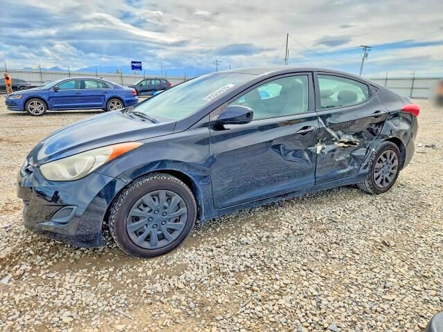 2012 HYUNDAI Elantra