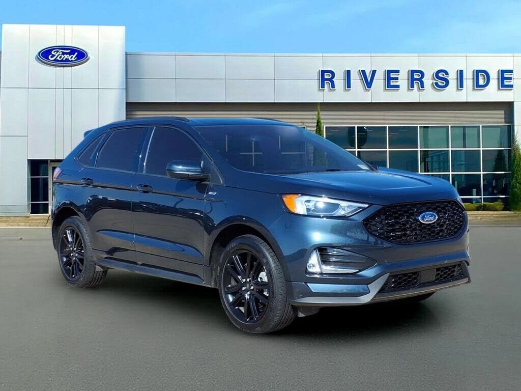 2023 FORD Edge