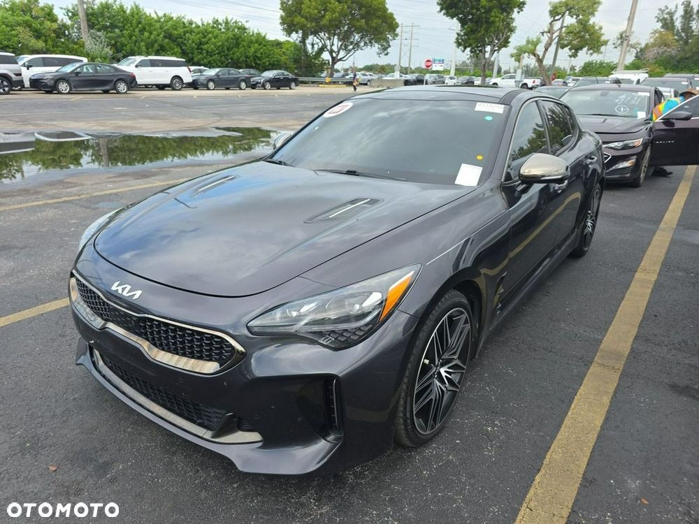 2022 KIA Stinger