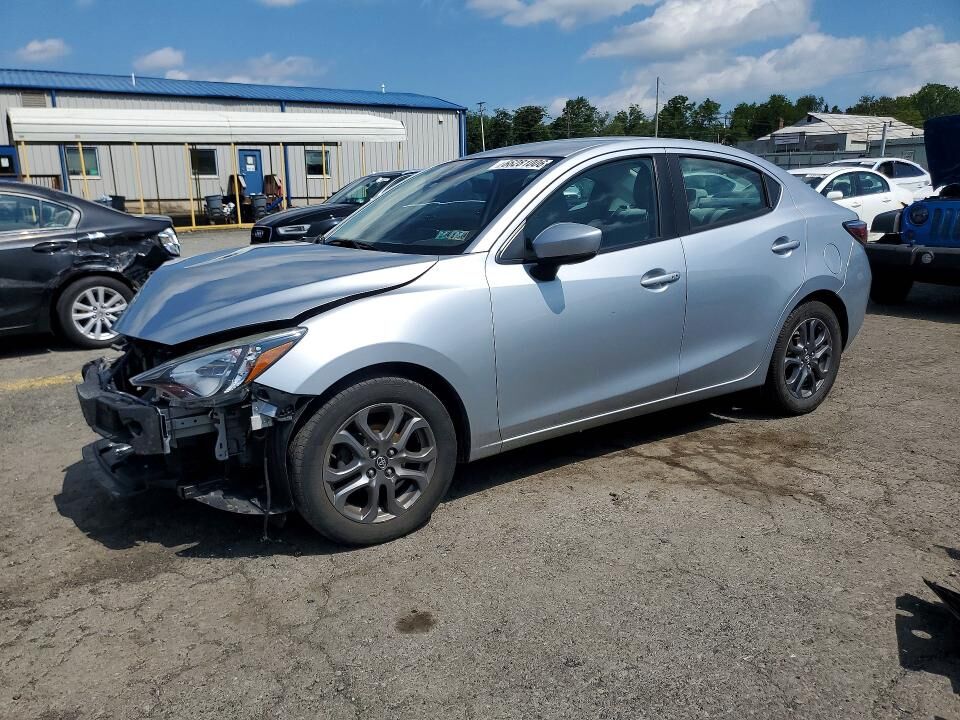 2019 TOYOTA Yaris