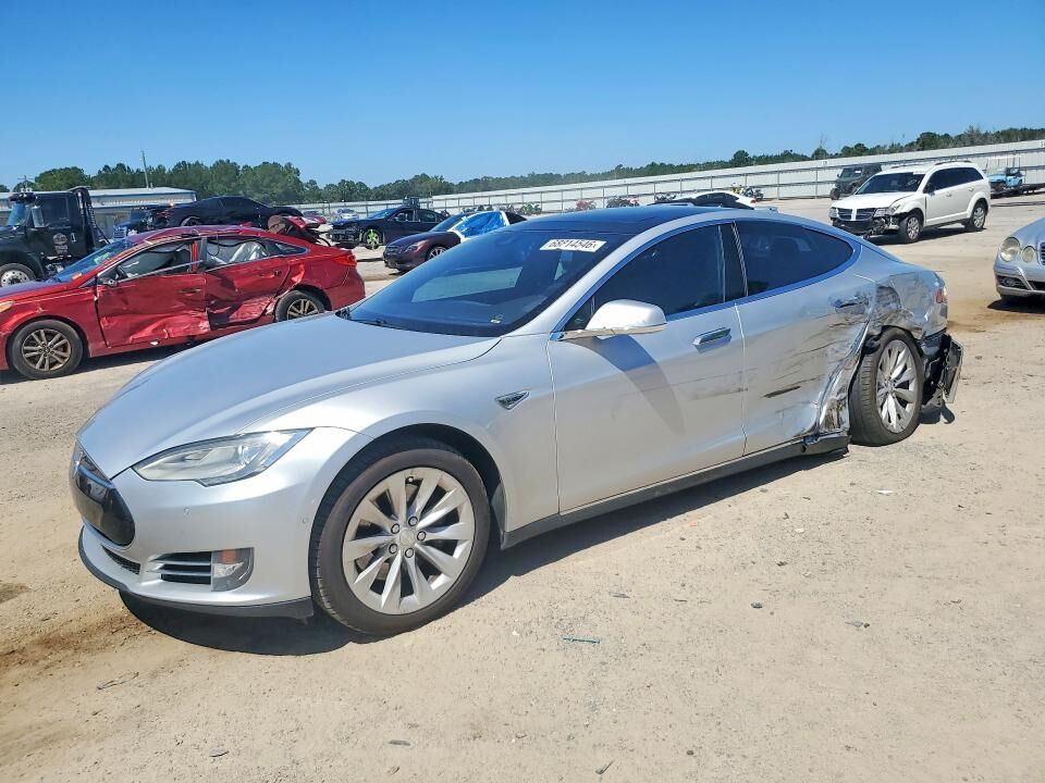 2016 TESLA Model S
