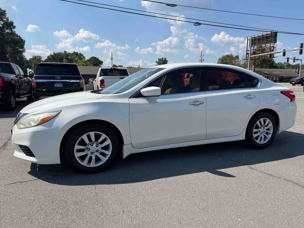 2017 NISSAN Altima