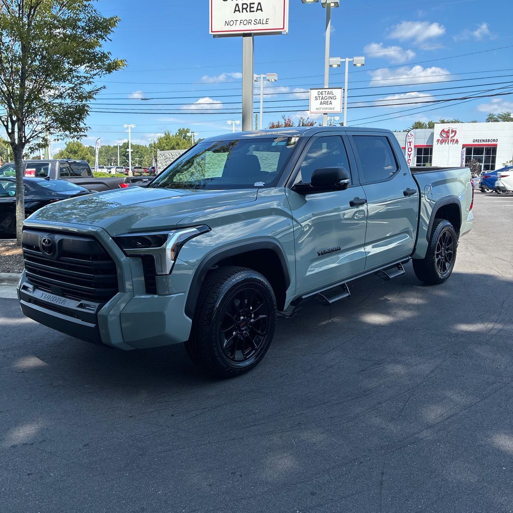 2024 TOYOTA Tundra