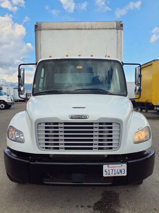 2018 FREIGHTLINER M2