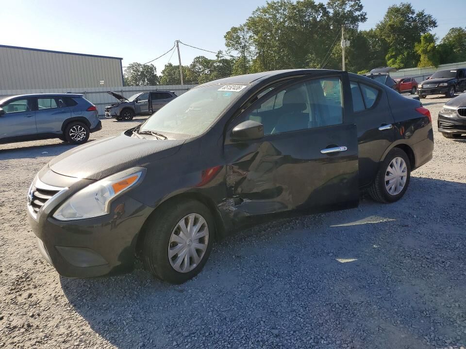 2018 NISSAN Versa
