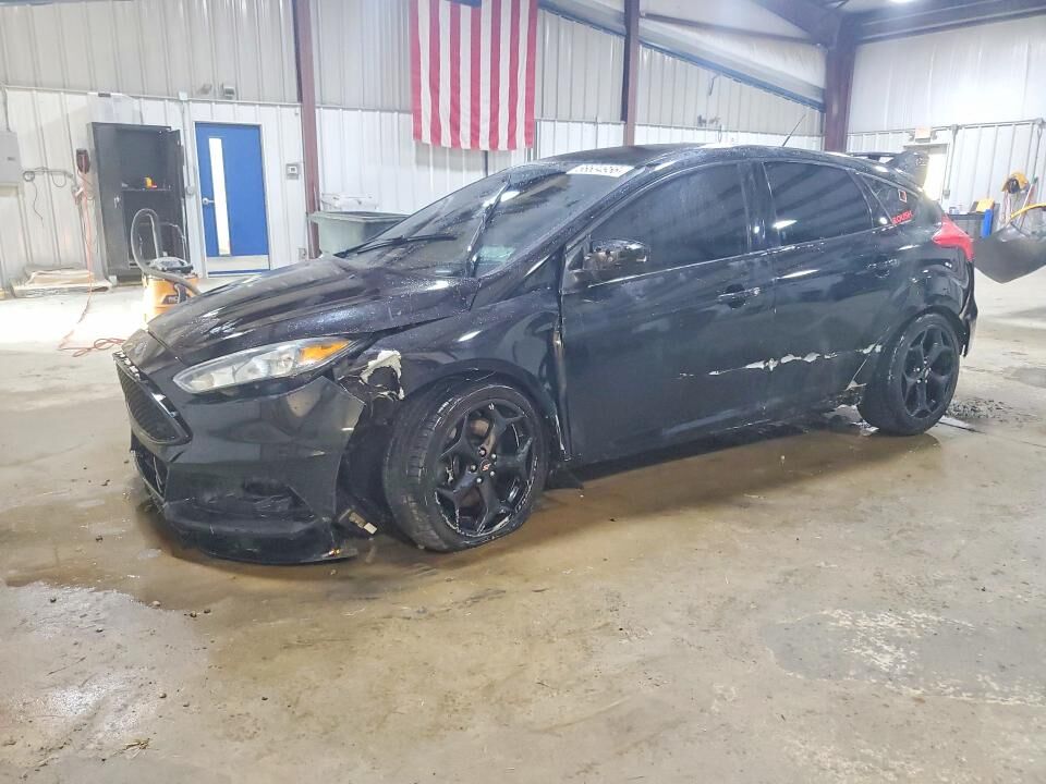 2017 FORD Focus