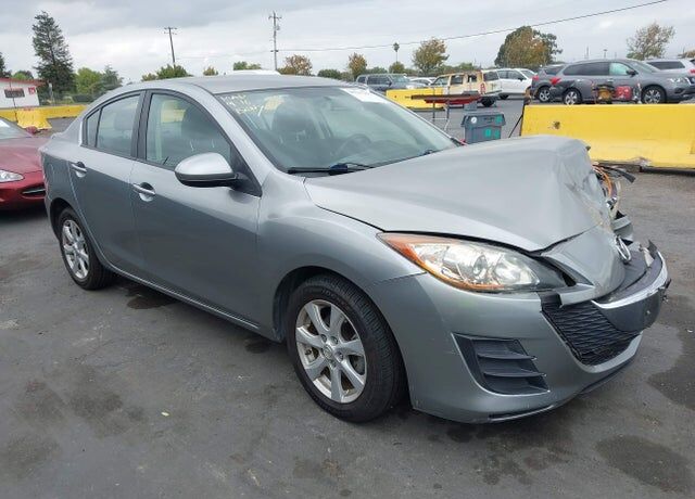 2010 MAZDA Mazda3