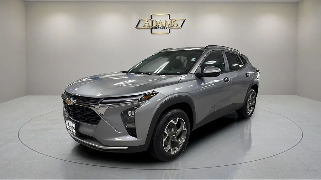 2026 CHEVROLET Trax
