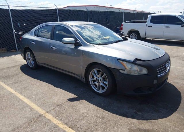 2009 NISSAN Maxima