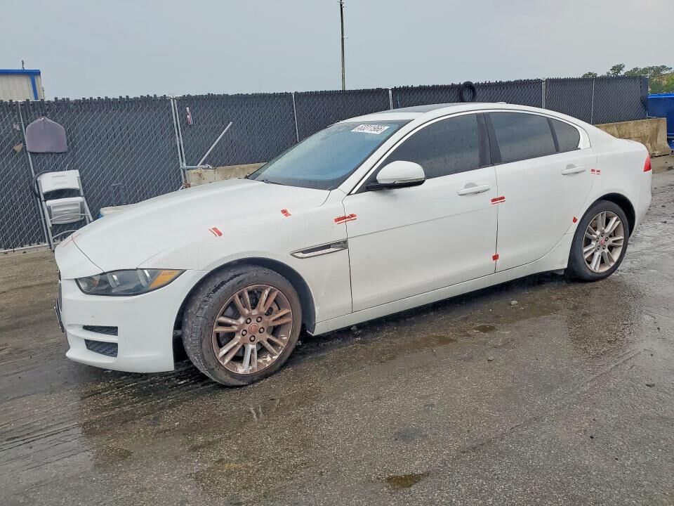 2018 JAGUAR XE