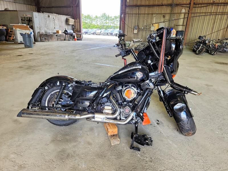 2017 HARLEY DAVIDSON FLHXS / Street Glide Special