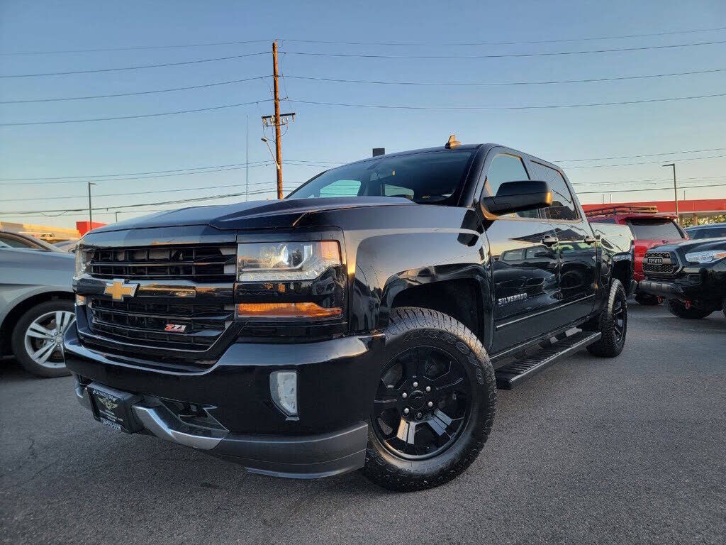 2017 CHEVROLET Silverado