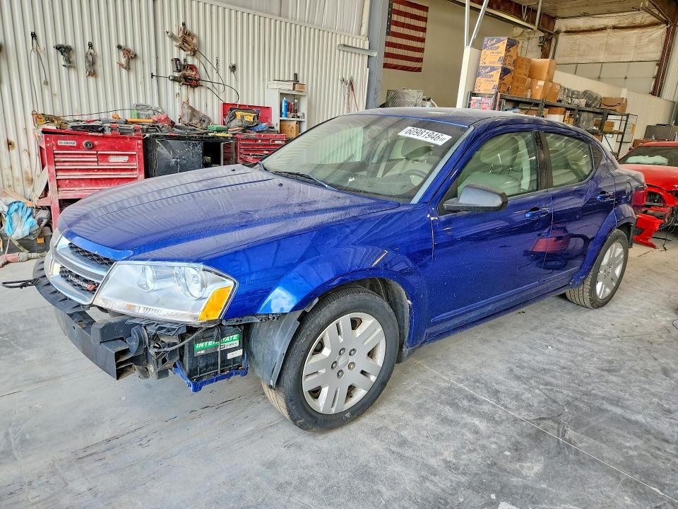 2013 DODGE Avenger