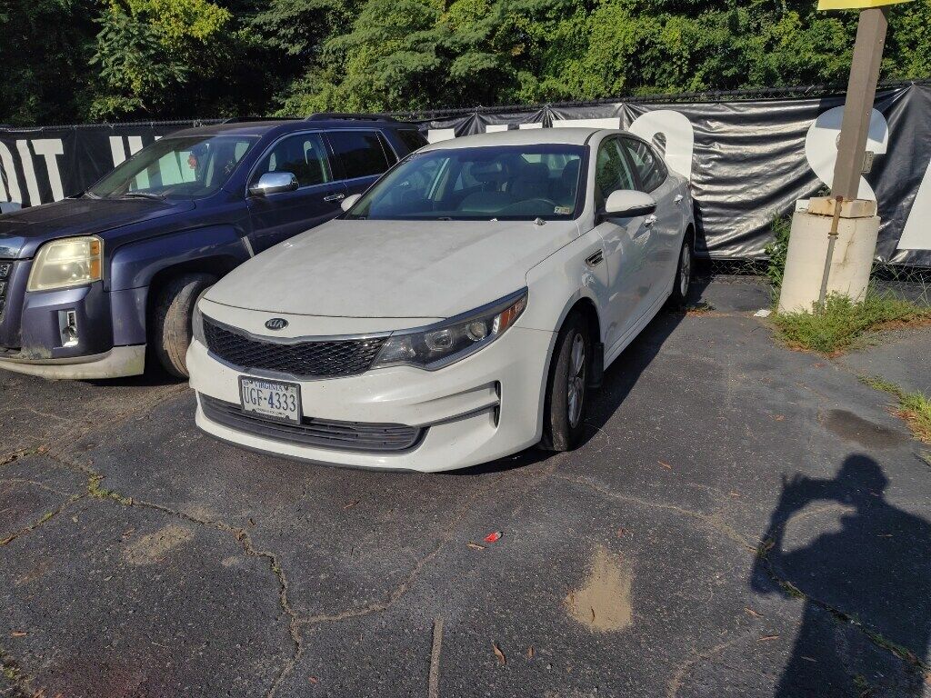 2017 KIA Optima