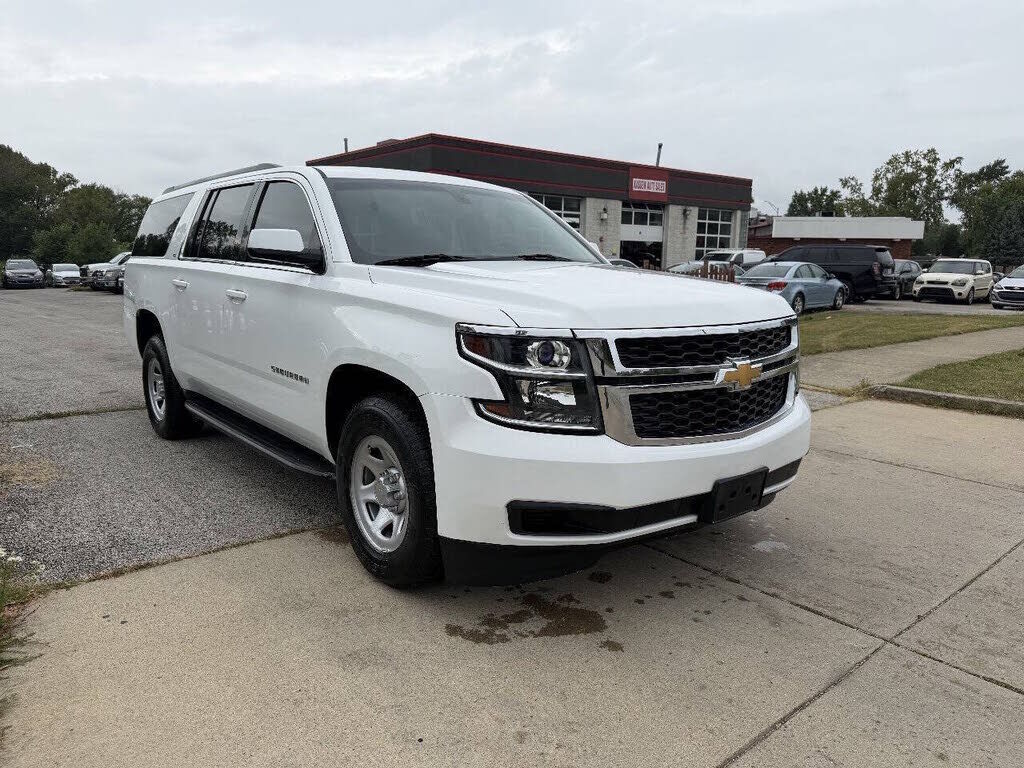 2016 CHEVROLET Suburban