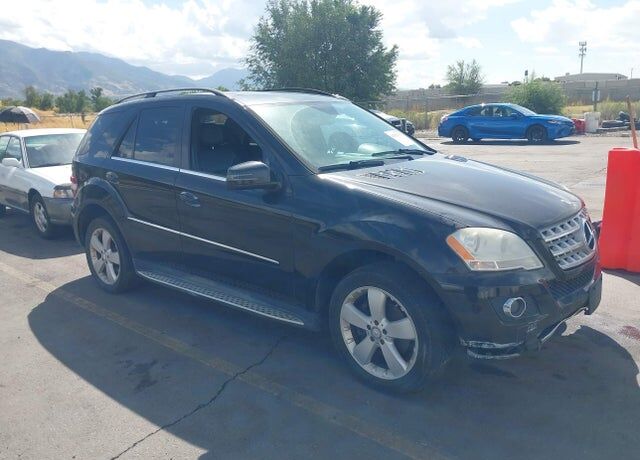 2011 MERCEDES-BENZ M-Class