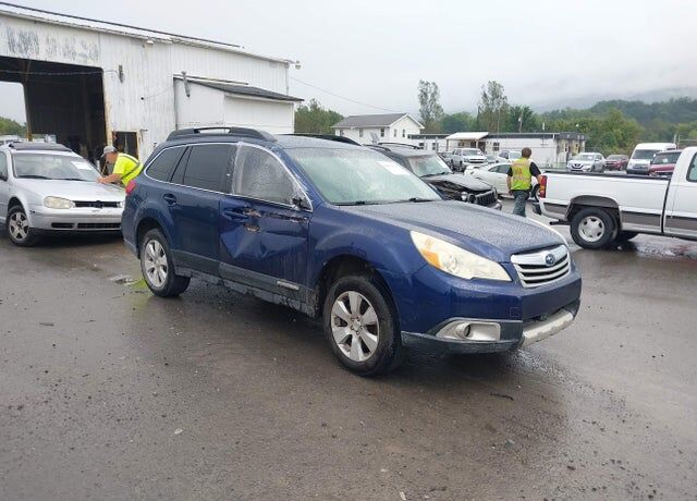 2010 SUBARU Outback