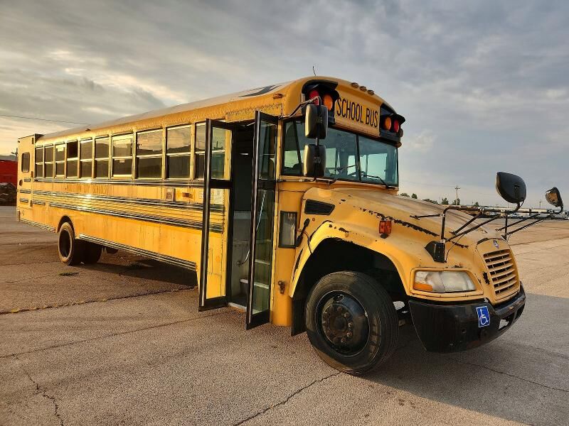 2012 BLUE BIRD BB Conventional