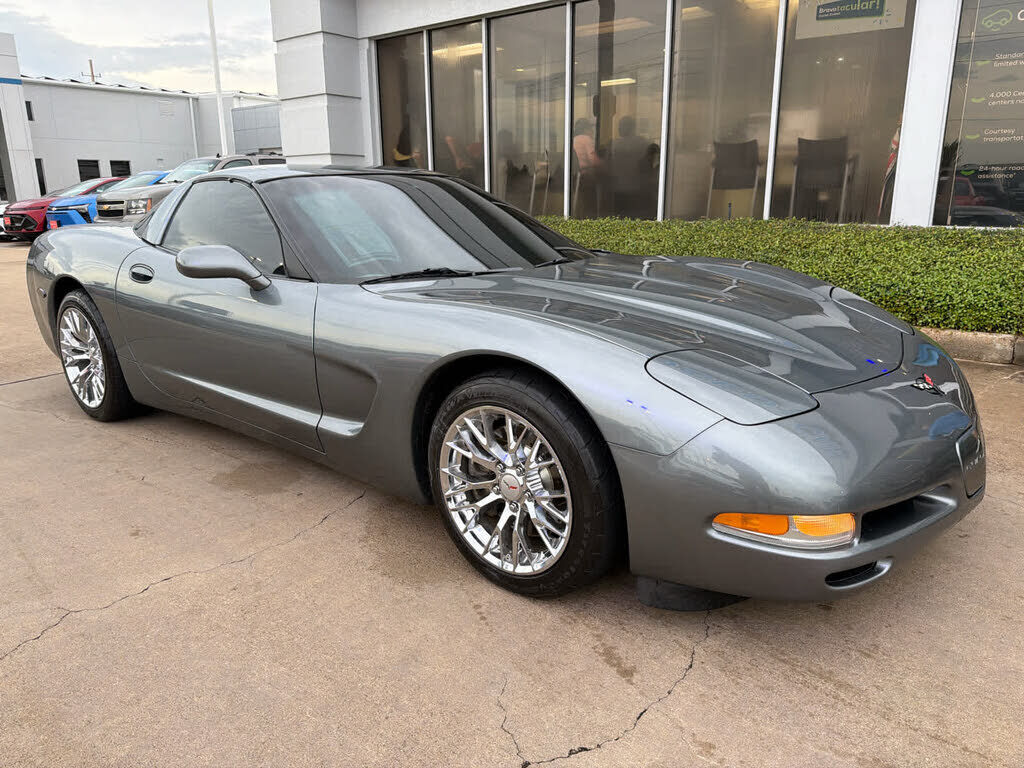 2004 CHEVROLET Corvette