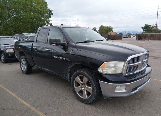 2012 DODGE Ram