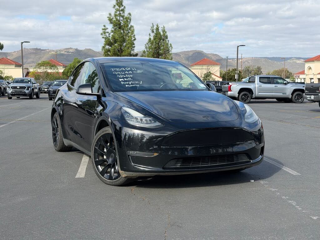 2021 TESLA Model Y