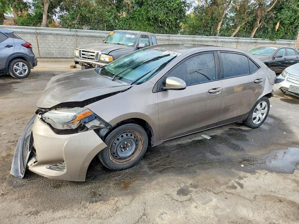 2017 TOYOTA Corolla