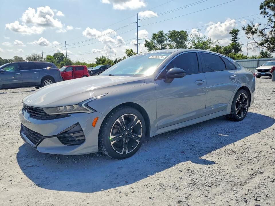 2022 KIA K5