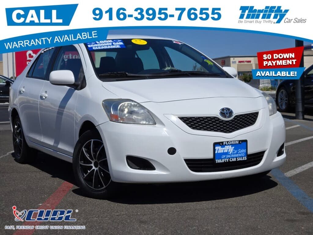 2012 TOYOTA Yaris