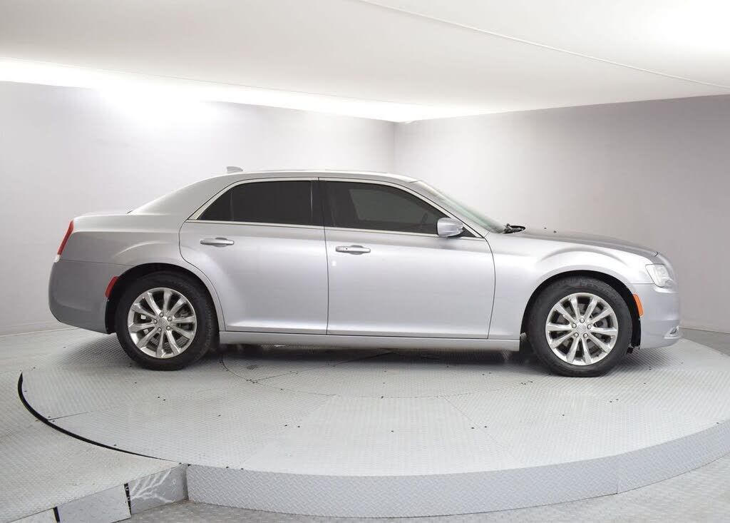 2015 CHRYSLER 300