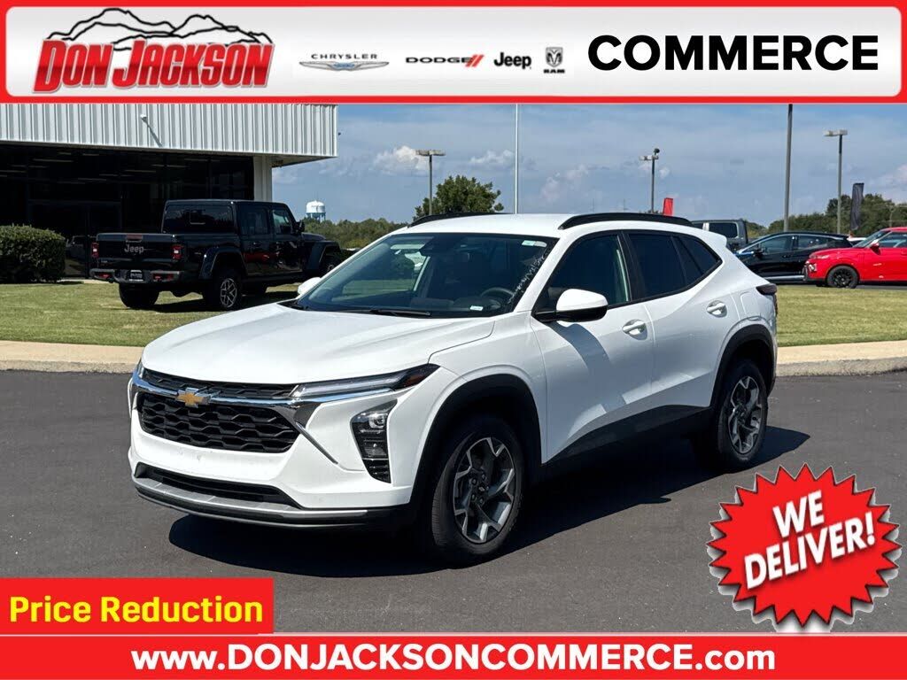 2025 CHEVROLET Trax