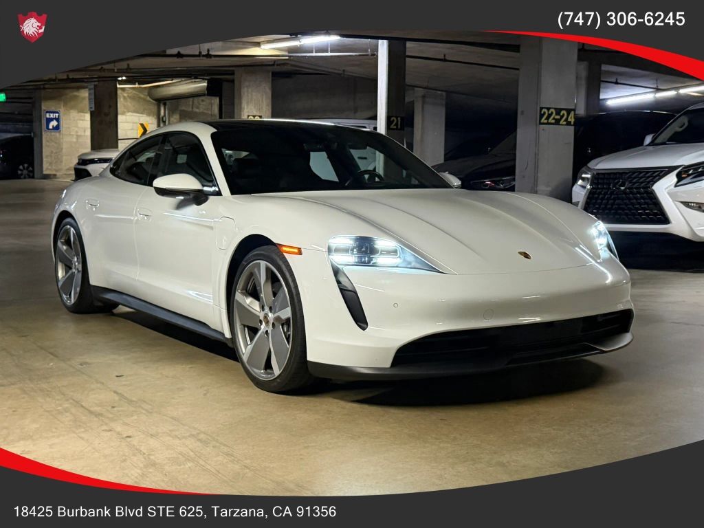 2022 PORSCHE Taycan