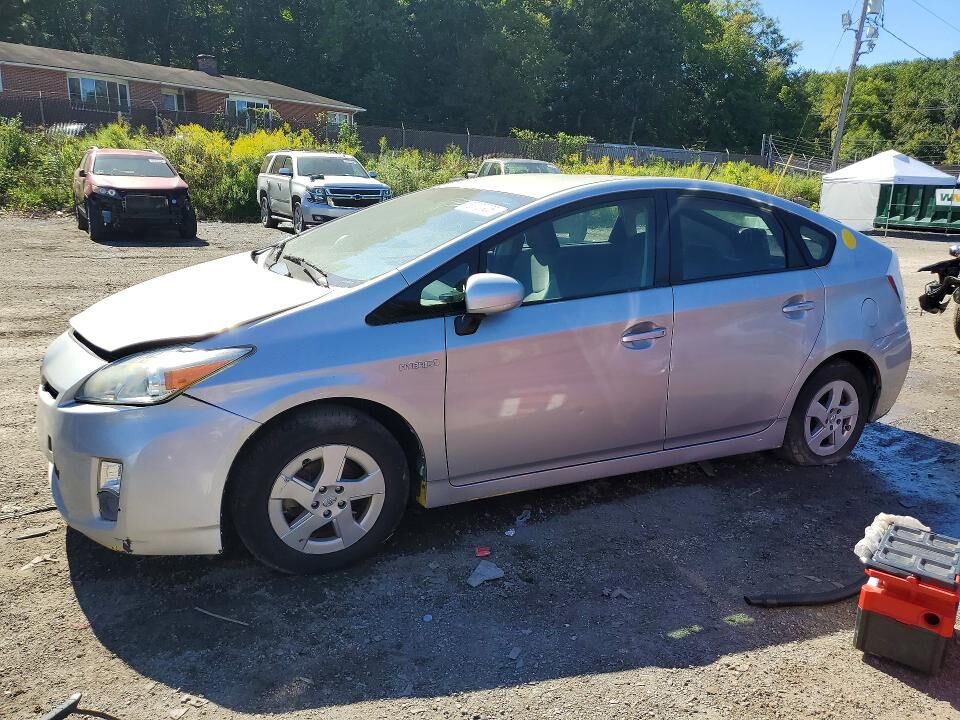 2011 TOYOTA PRIUS