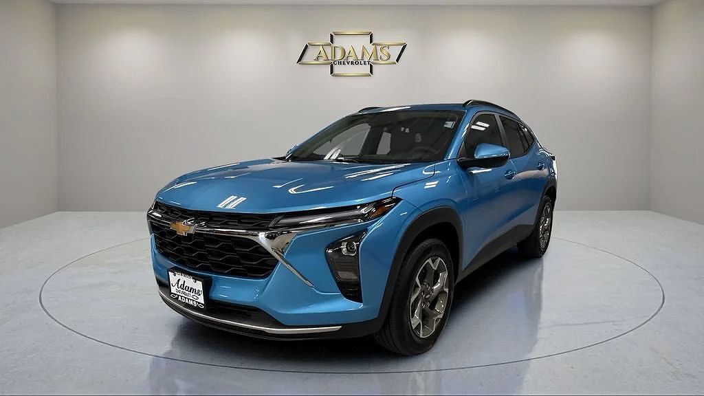2026 CHEVROLET Trax