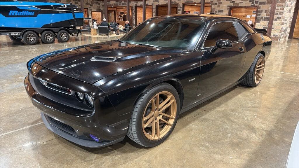 2016 DODGE Challenger