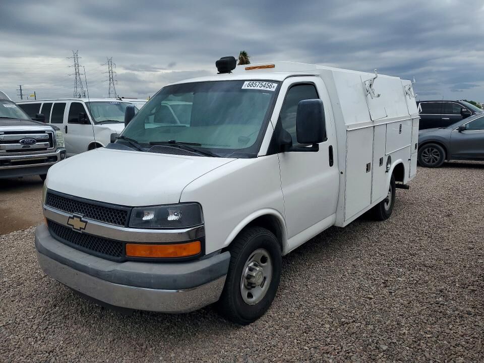 2013 CHEVROLET Express