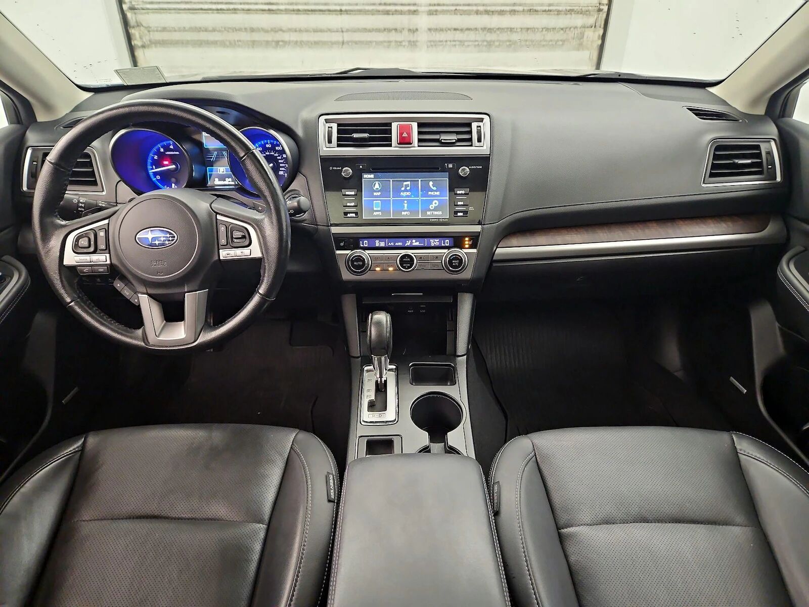2016 SUBARU Outback