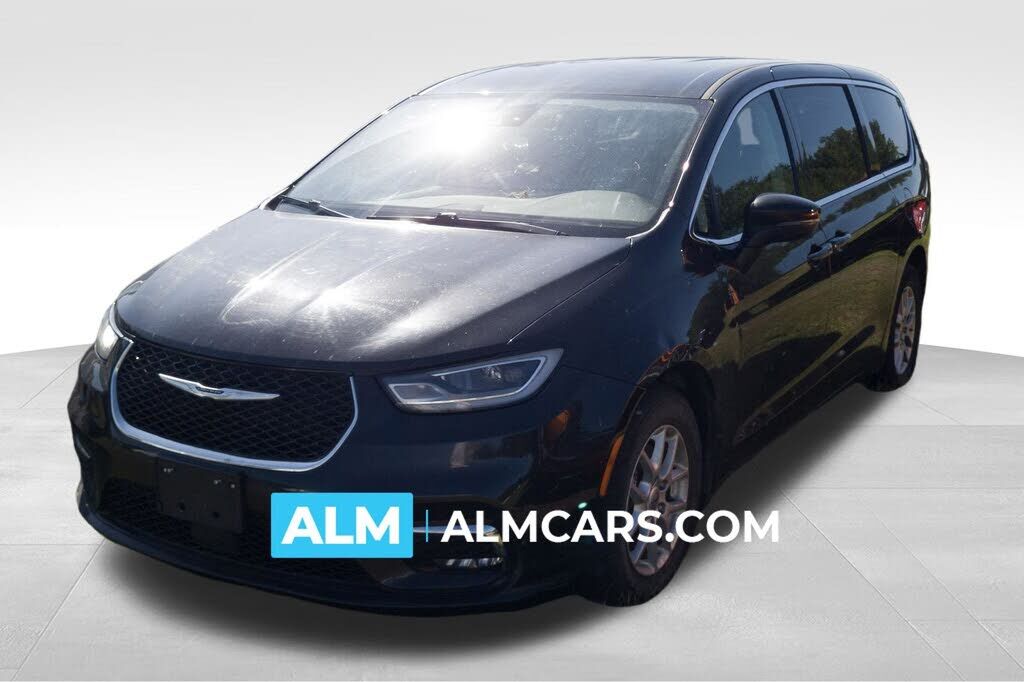 2023 CHRYSLER Pacifica