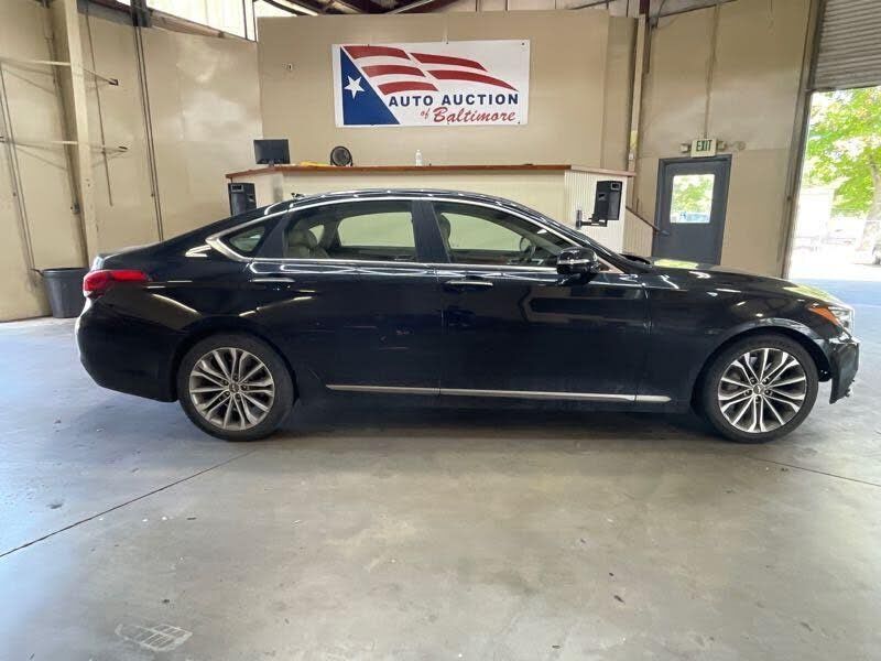 2015 HYUNDAI Genesis