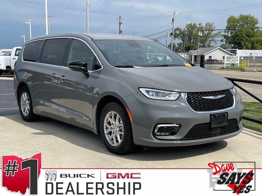 2025 CHRYSLER Pacifica