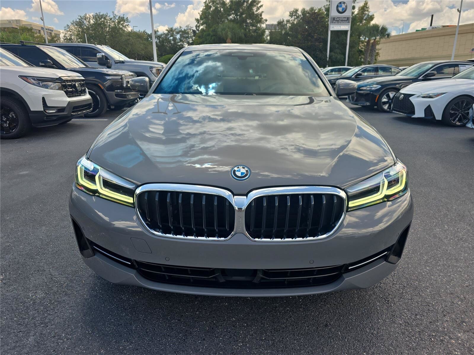 2022 BMW 530e