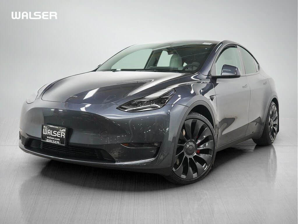 2023 TESLA Model Y