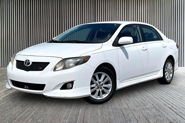 2010 TOYOTA Corolla