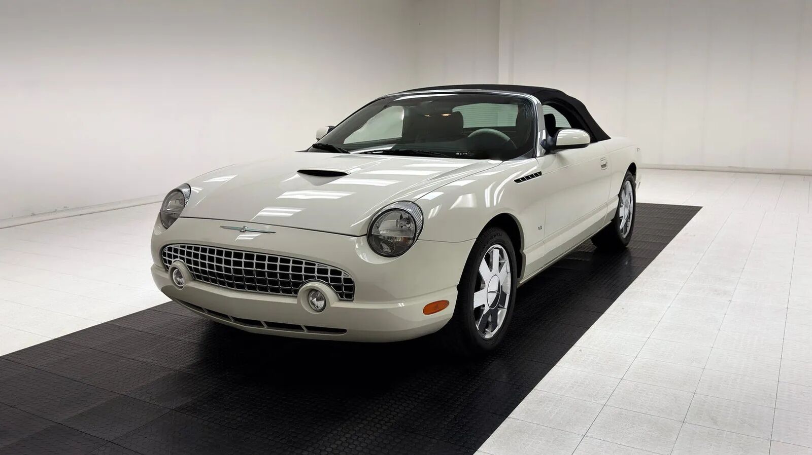 2003 FORD Thunderbird