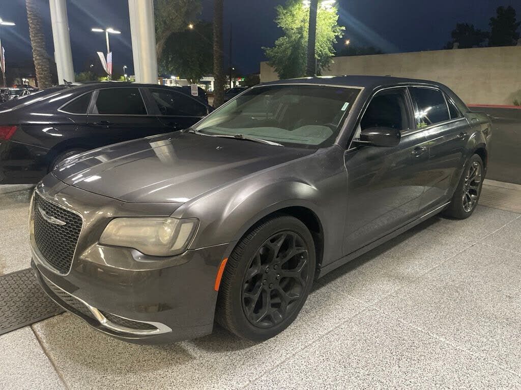 2018 CHRYSLER 300