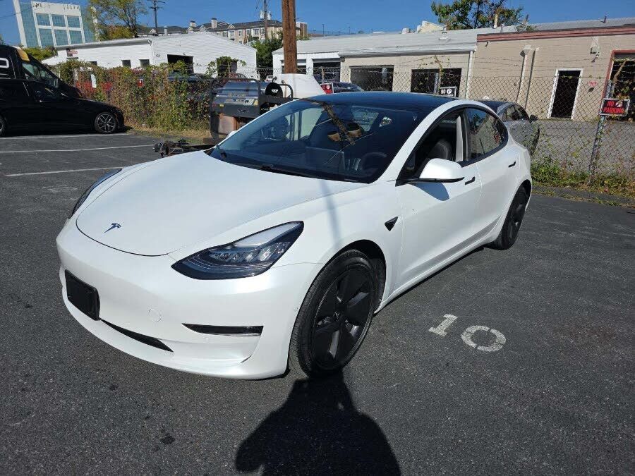 2021 TESLA Model 3