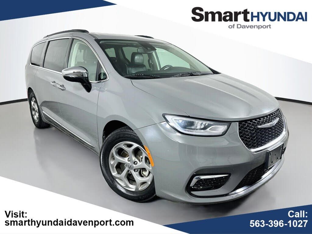 2023 CHRYSLER Pacifica