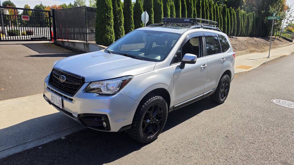 2018 SUBARU Forester