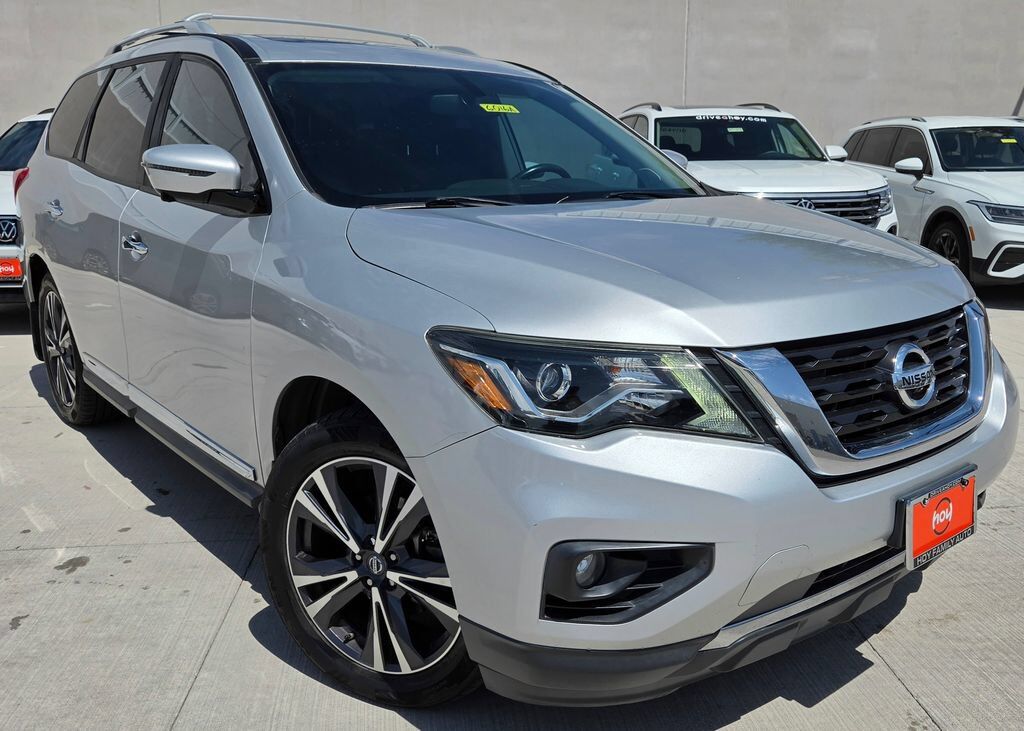 2017 NISSAN Pathfinder